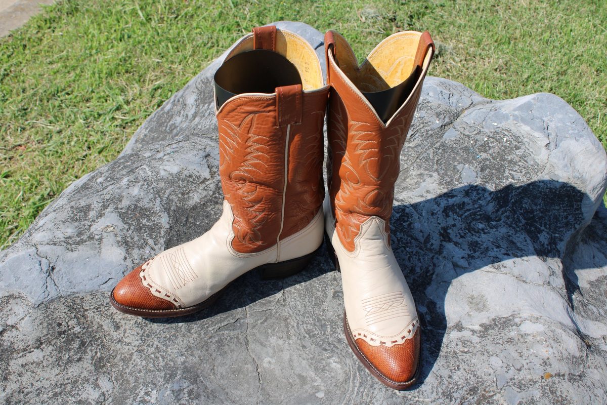 Nocona Cream Teju Lizard Wingtips 495