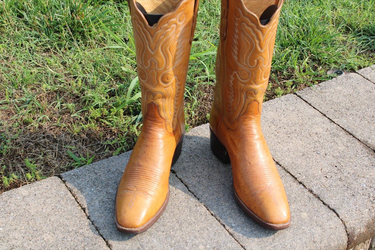 Tan Smooth Quill 11 B